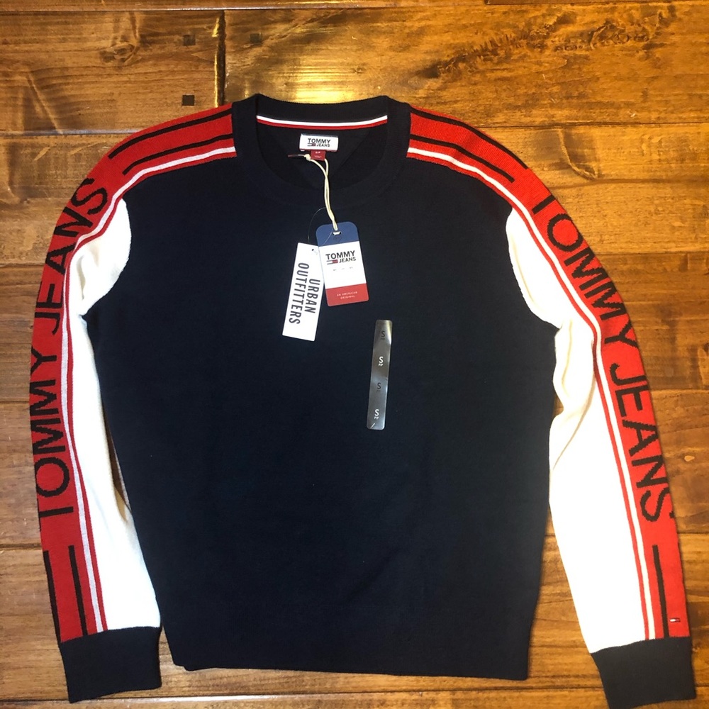 Tommy Hilfiger NWT Sweater